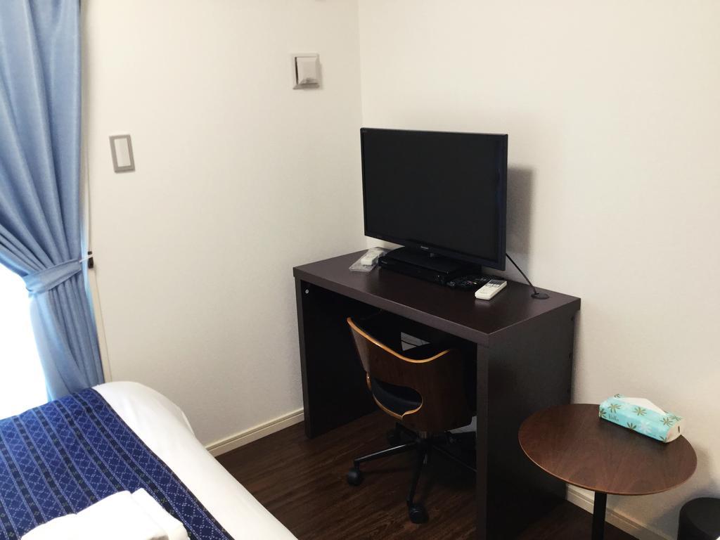 Mr. Kinjo In Makishi Aparthotel Наха Екстериор снимка